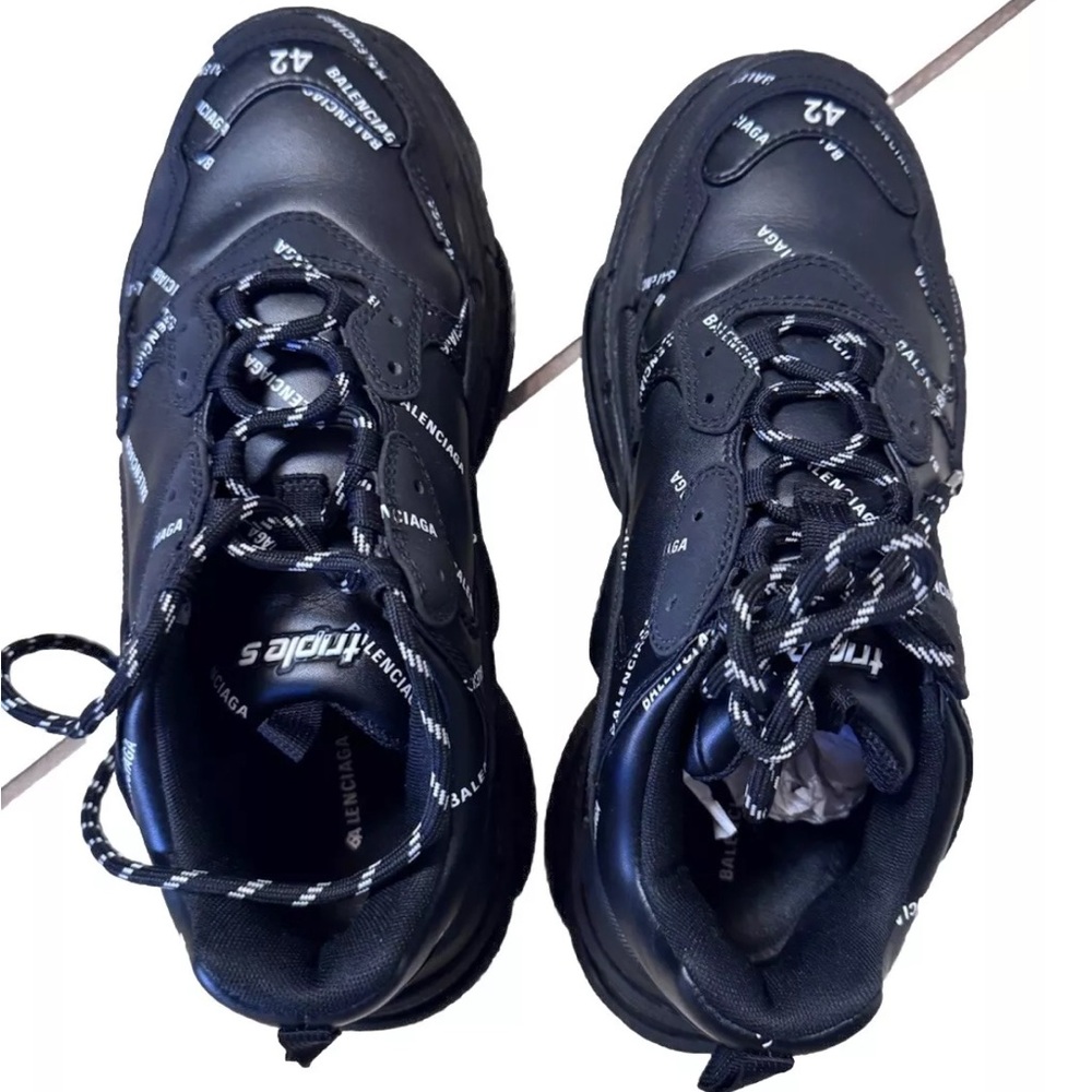 Balenciaga Triple S AllOver Logo Sneaker-Black - Picture 4 of 5